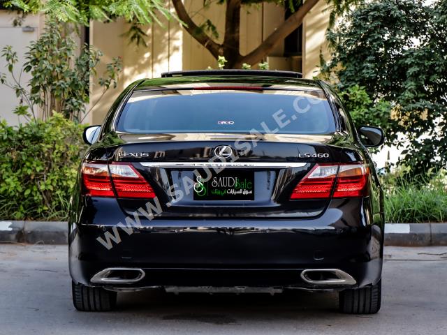 2012 لكزس إل إس 460