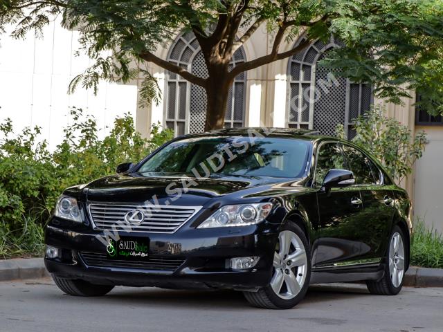 2012 لكزس إل إس 460