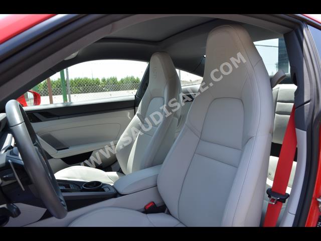 2021 بورش 911 كاريرا