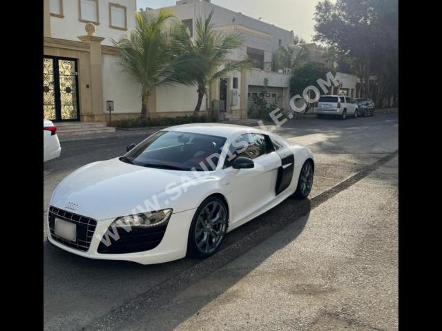 2011 اودي ار 8