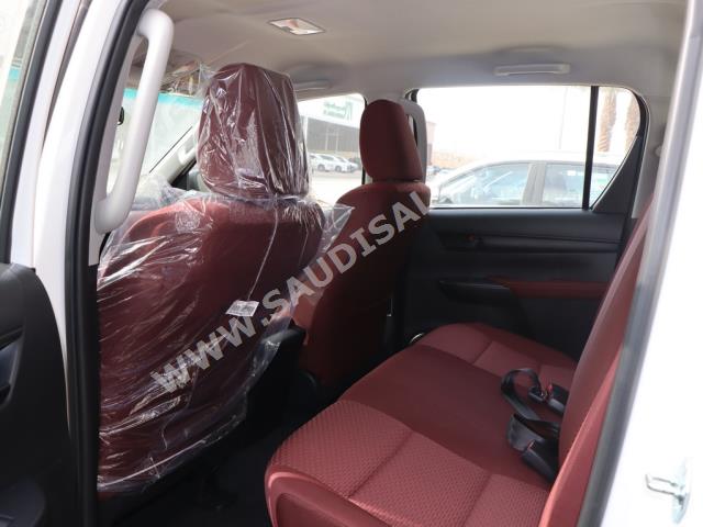 2023 تويوتا هاي لوكس غمارتين