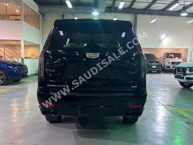 2023 كاديلاك اسكاليد سبورت