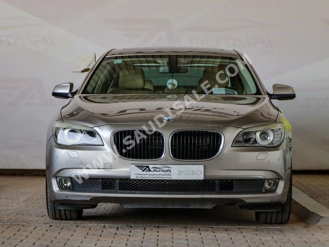 2012 بي ام دبليو الفئة السابعة 730 إل أي