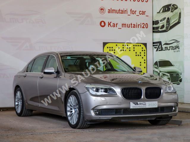 2012 بي ام دبليو الفئة السابعة 730 إل أي