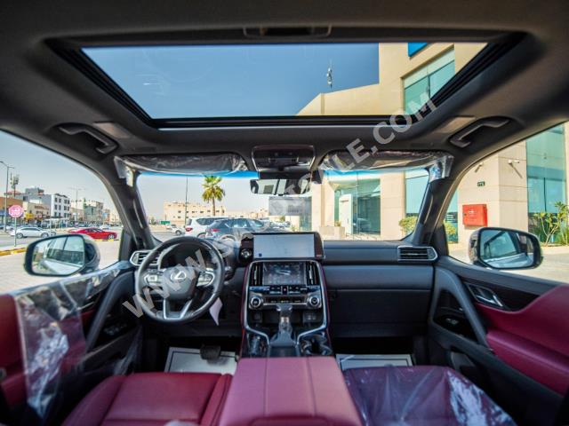 2024 لكزس إل إكس 600 إف