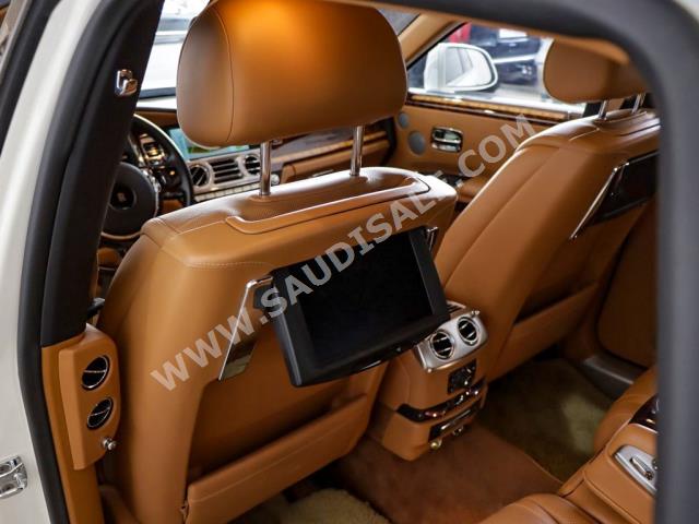 2017 رولز رويس قوست