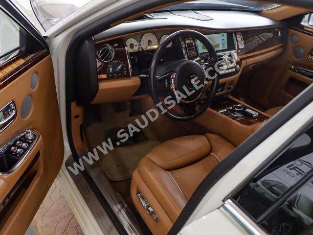 2017 رولز رويس قوست