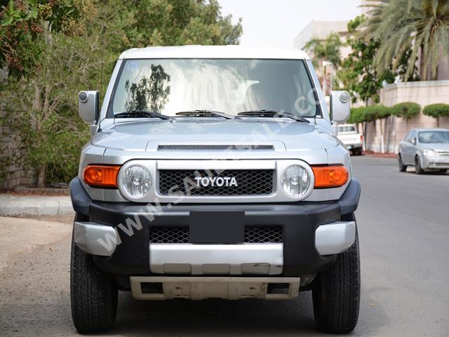 2008 تويوتا اف جي كروزر 2