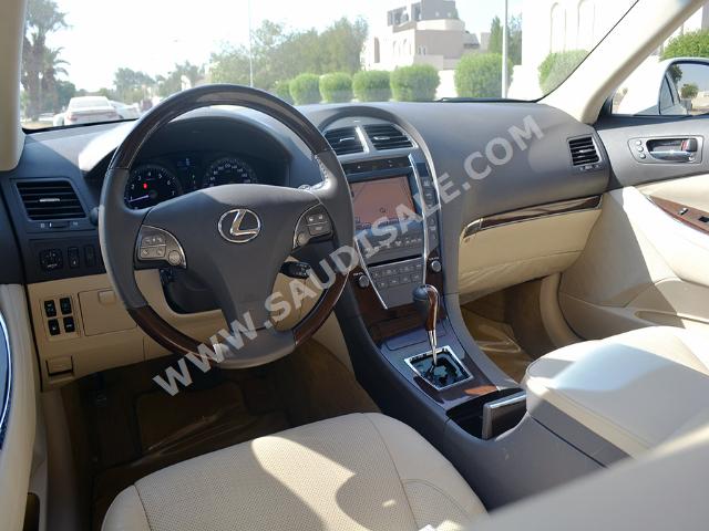 2011 Lexus ES 350