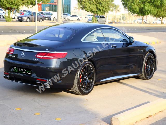 2017 مرسيدس - بنز إس 63 كوبيه