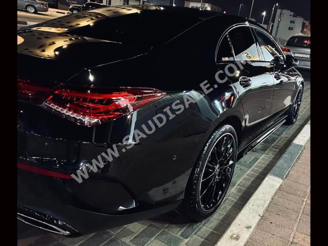 2022 مرسيدس - بنز سي إل أي 200