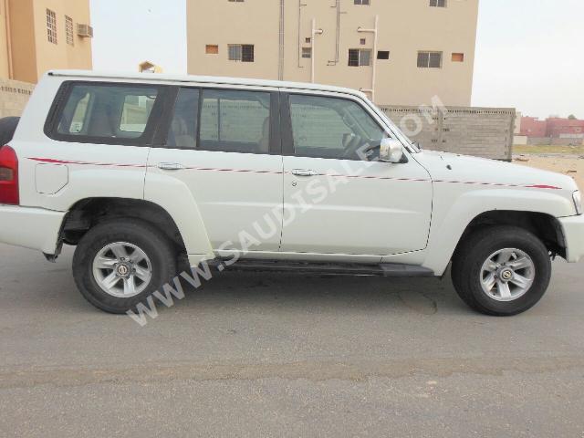 2009 نيسان باترول سفاري