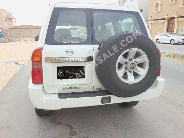 2009 نيسان باترول سفاري