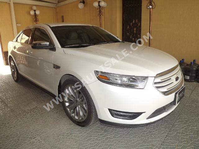 2013 Ford Taurus