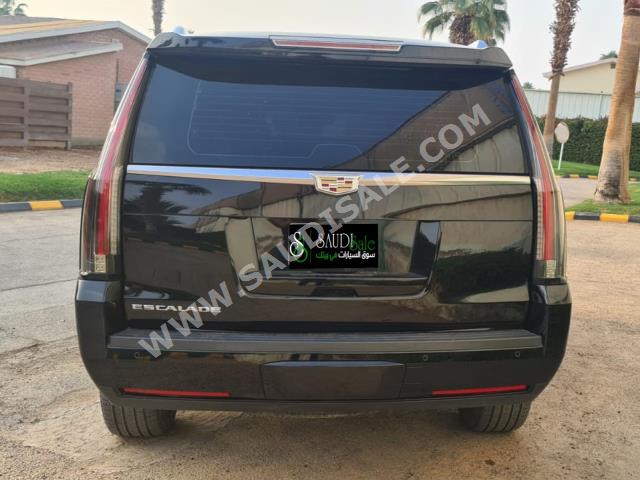 2015 Cadillac Escalade Platinum