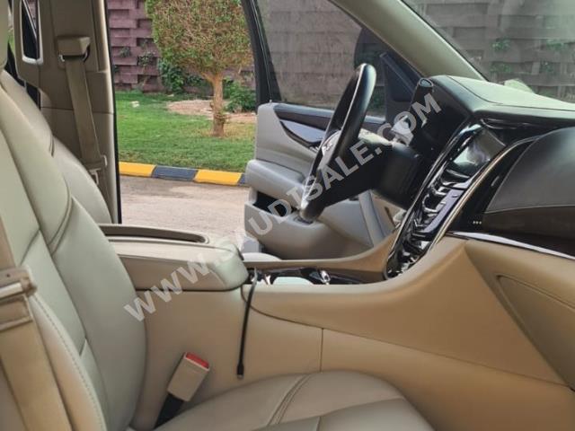 2015 Cadillac Escalade Platinum