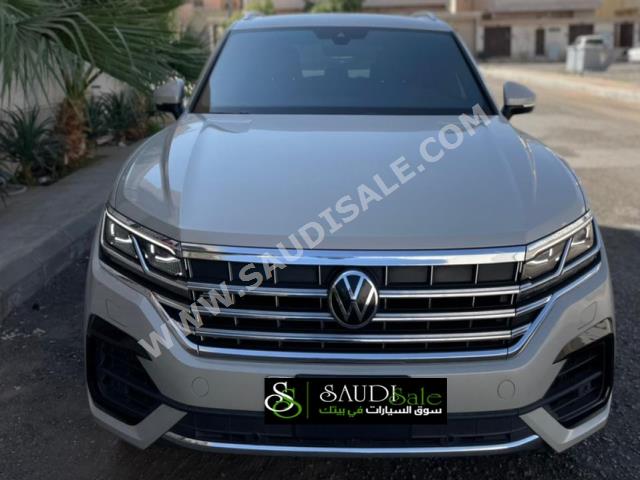 2021 فولكس واجن طوارق أر - لاين