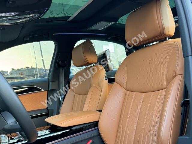 2022 اودي اي 8 ال