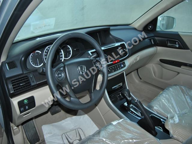 2014 هوندا اكورد