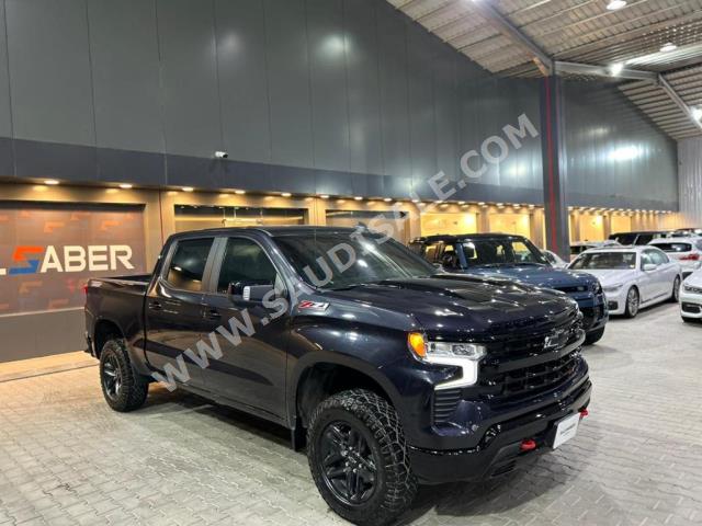 2023 شفروليه سلفرادو زد 71