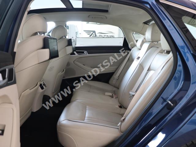 2016 Hyundai Genesis