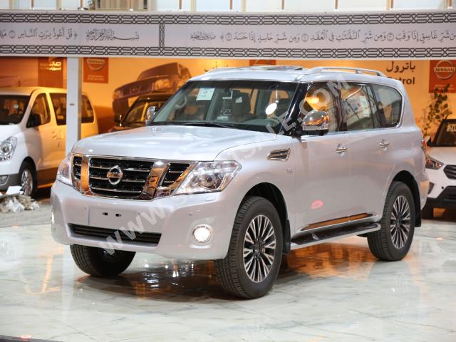 2017 نيسان باترول بلاتينيوم