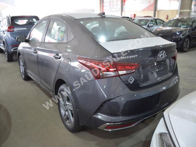 2023 هيونداي اكسنت