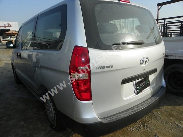 2009 Hyundai H1
