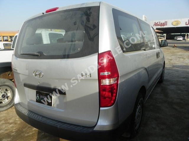 2009 Hyundai H1