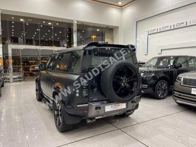 2023 لاند روفر ديفيندر اكس