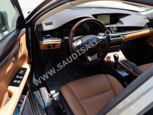 2017 Lexus ES 250