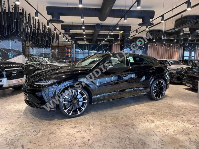 2023 لمبرجيني اوروس اس