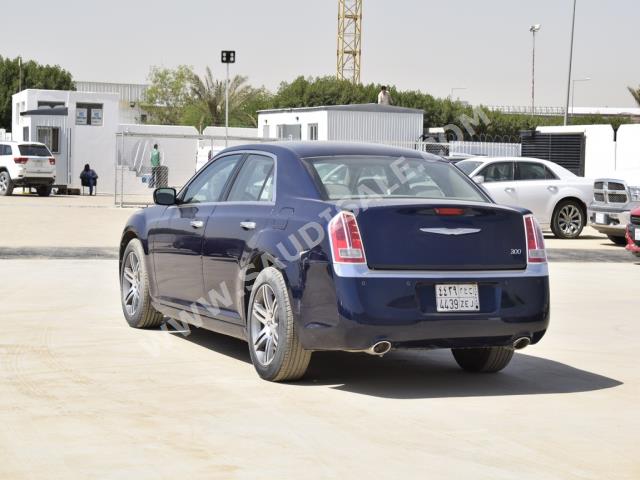 2014 كرايسلر 300