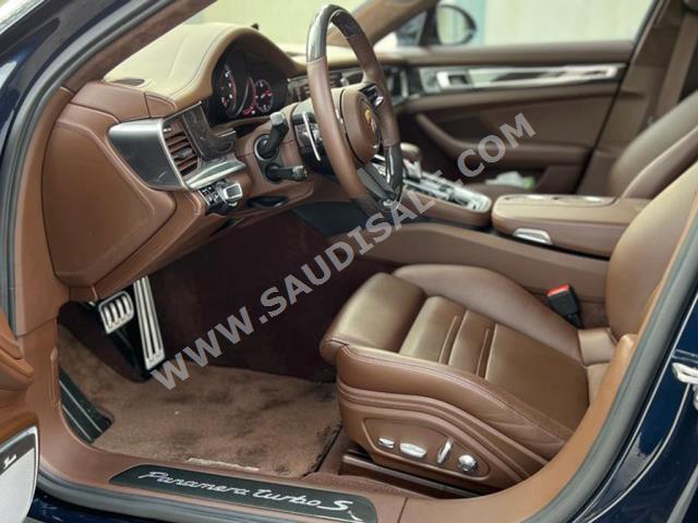 2021 Porsche Panamera Turbo S