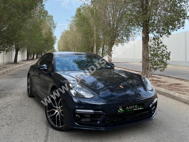 2021 Porsche Panamera Turbo S
