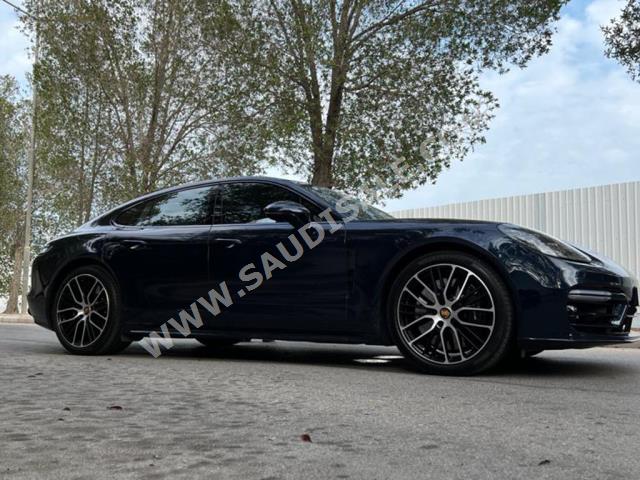 2021 Porsche Panamera Turbo S