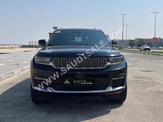 2021 جييب جراند شيروكي ساميت