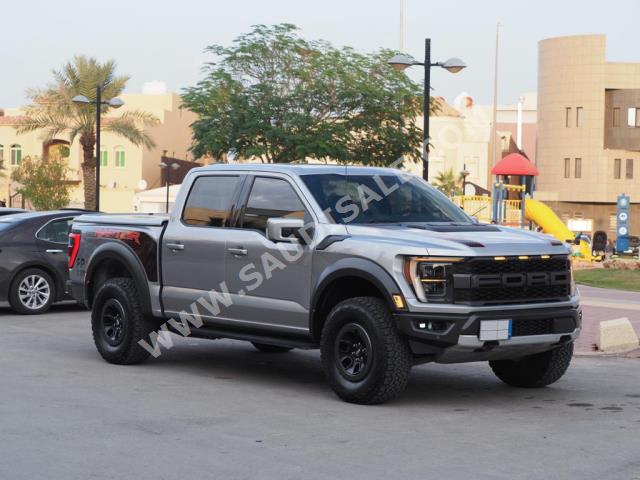 2022 فورد اف 150 رابتور
