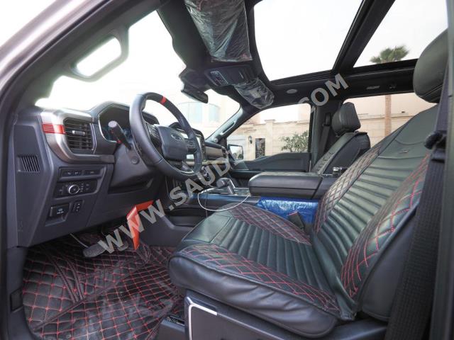 2022 فورد اف 150 رابتور