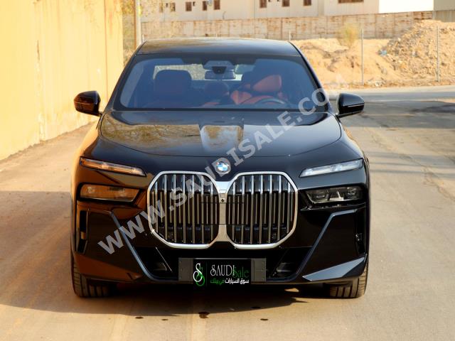 2023 بي ام دبليو الفئة السابعة 740 إل أي