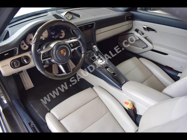2017 بورش 911 توربو
