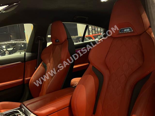 2020 بي ام دبليو الفئة ام إم 8 كومبيتيشن