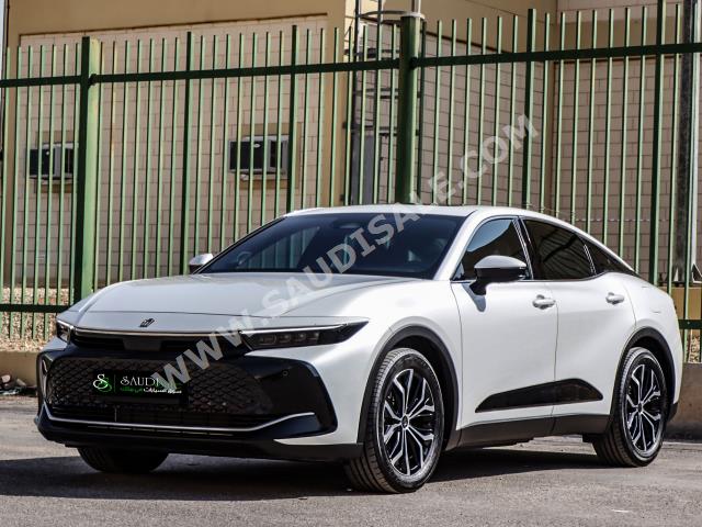 2023 تويوتا كراون بريميوم