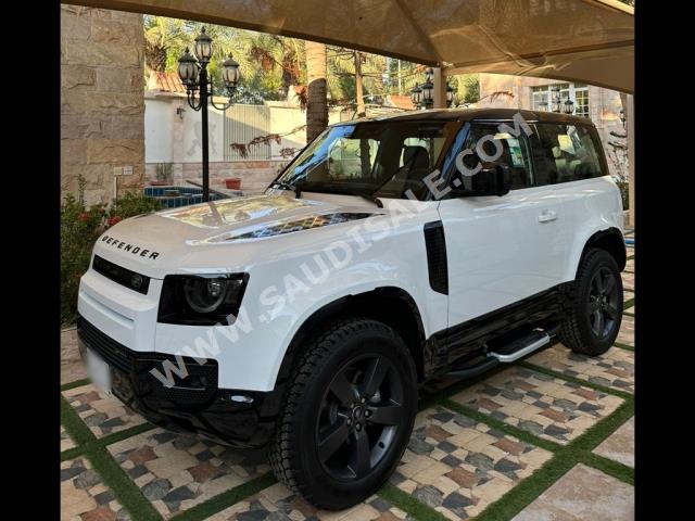 2023 لاند روفر ديفيندر اكس داينمك