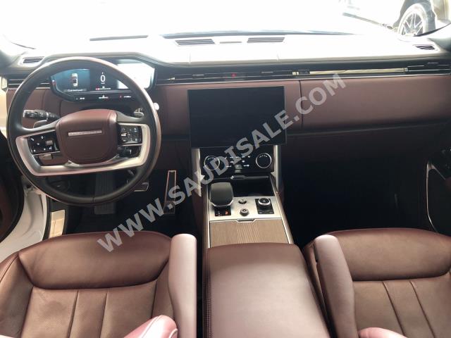 2023 لاند روفر رينج روفر كلاسيك