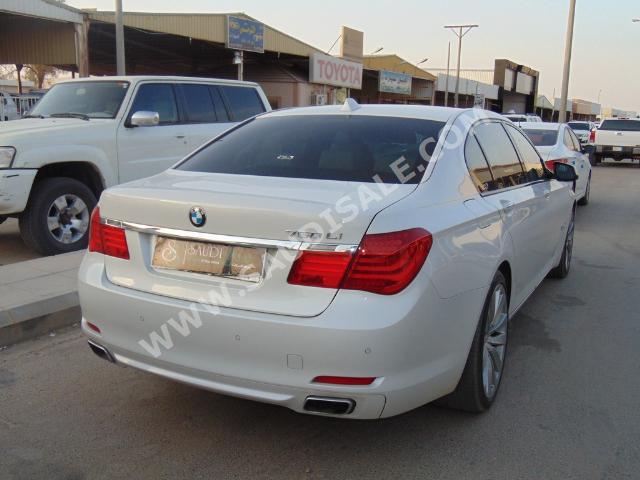 2010 بي ام دبليو الفئة السابعة 750 إل أي