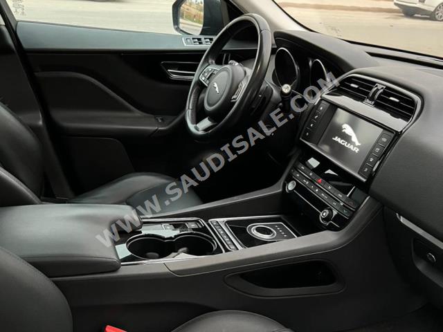 2017 Jaguar F-Pace