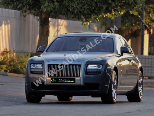 2010 رولز رويس قوست