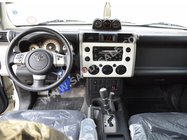 2016 Toyota FJ Cruiser 1