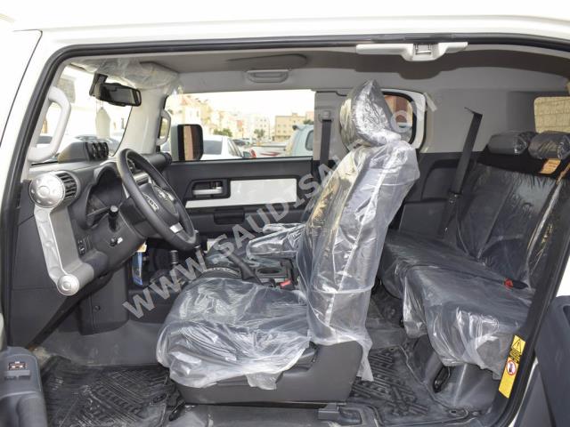 2016 Toyota FJ Cruiser 1